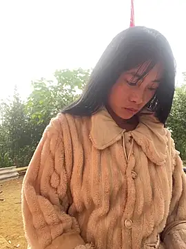 EmLy02 online show from December 23, 1:25 am