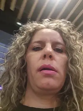 Snapshot of Nina_vallon chatting on November 19, 11:05 pm Nina vallon online show from November 19, 11:05 pm