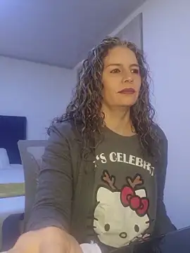 Snapshot of Nina_vallon chatting on November 21, 11:09 am Nina vallon online show from November 21, 11:09 am