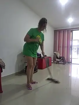 Nina vallon online show from February 10, 12:53 pm