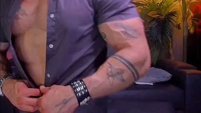 dennis cox1 online show from November 9, 6:12 am