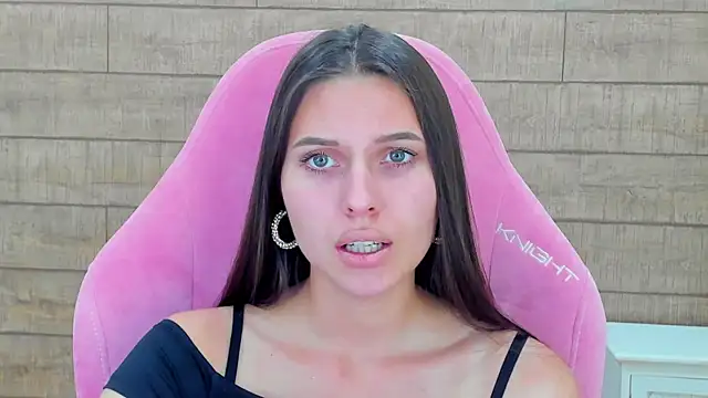 AlisaVersailles online show from September 23, 4:10 pm