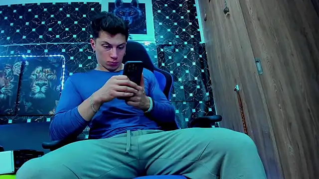 javiersexymann online show from October 3, 9:34 pm