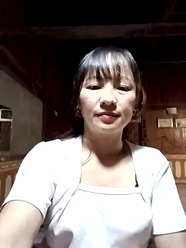 Snapshot of Mini3333 chatting on October 17, 10:23 pm Mini3333 online show from October 17, 10:23 pm