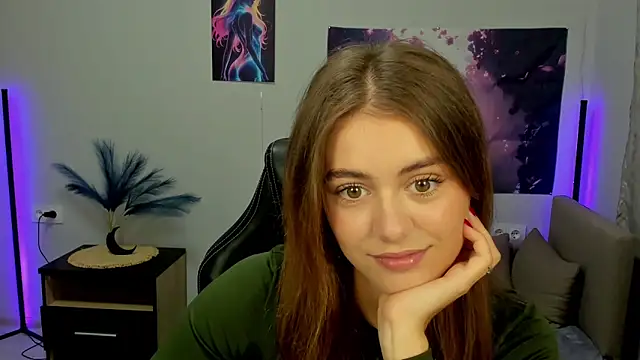 TracySpark online show from September 25, 5:44 am