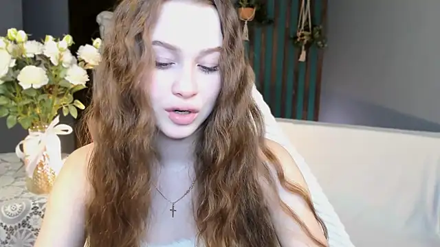 ArielSykes online show from February 10, 9:30 pm