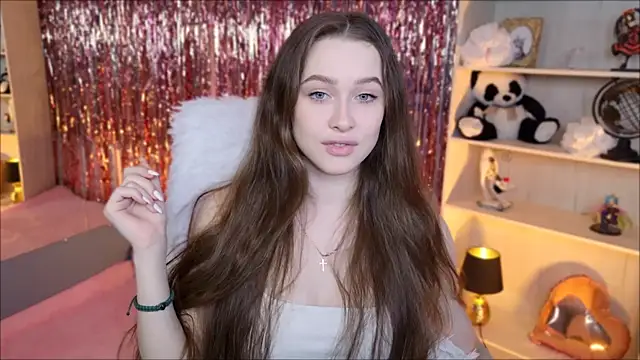Snapshot of ArielSykes chatting on April 16, 7:03 pm ArielSykes online show from April 16, 7:03 pm