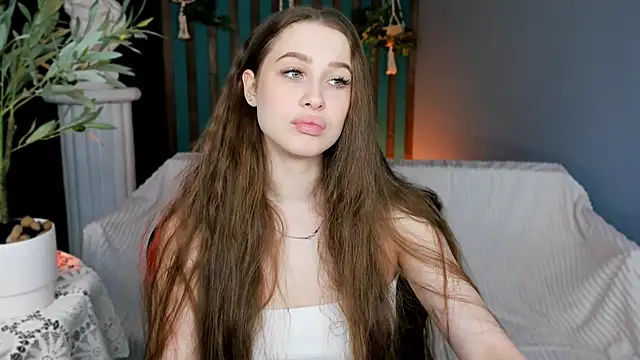 Snapshot of ArielSykes chatting on May 3, 7:53 pm ArielSykes online show from May 3, 7:53 pm