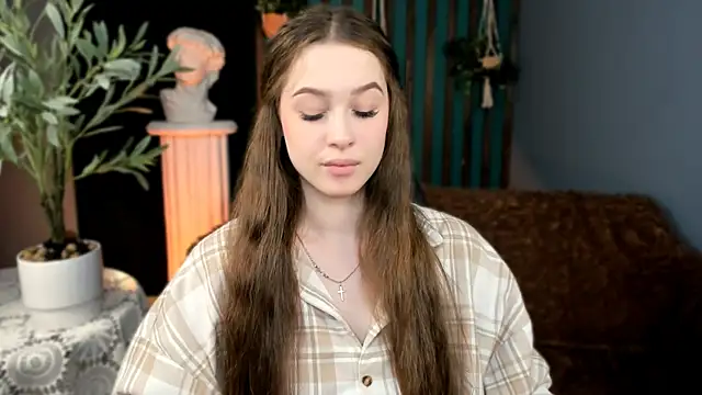 Snapshot of ArielSykes chatting on May 6, 6:46 pm ArielSykes online show from May 6, 6:46 pm