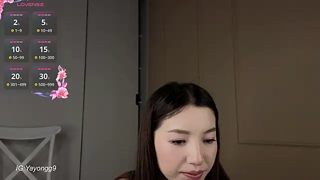 yayongg online show from September 18, 1:35 pm