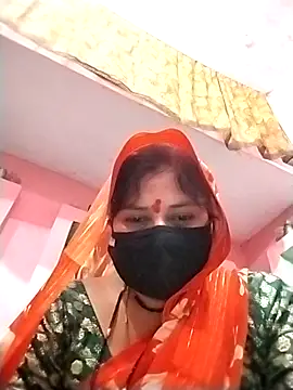 Rajnee33A online show from April 13, 8:42 am