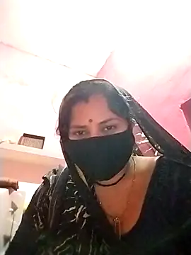 Rajnee33A online show from April 14, 1:06 pm