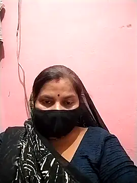 Rajnee33A online show from April 18, 8:51 am