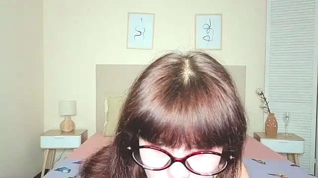 Snapshot of Real_nature__ chatting on October 17, 5:32 am Real nature online show from October 17, 5:32 am