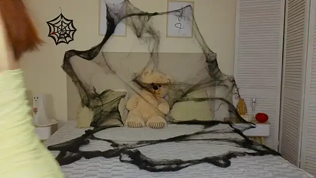 Snapshot of Real_nature__ chatting on October 24, 5:15 am Real nature online show from October 24, 5:15 am