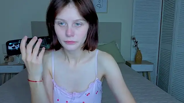 Snapshot of Real_nature__ chatting on December 14, 6:41 am Real nature online show from December 14, 6:41 am