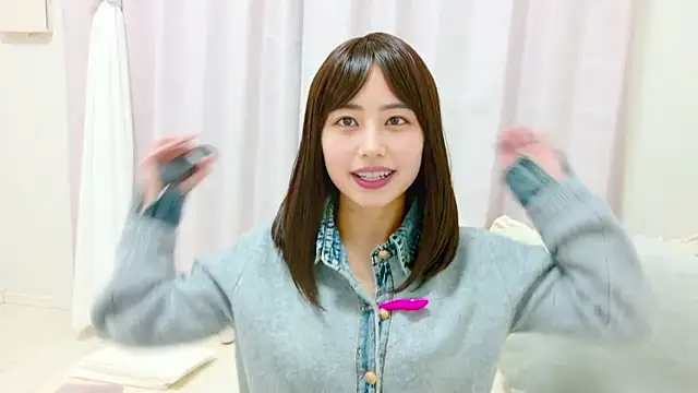 Snapshot of mana_4565 chatting on February 19, 12:34 pm mana 4565 online show from February 19, 12:34 pm