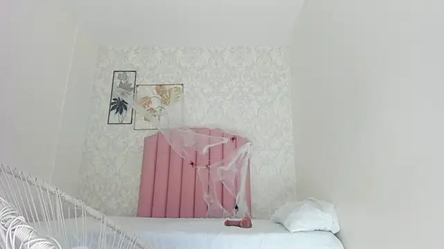 emy barnert online show from October 19, 12:17 pm