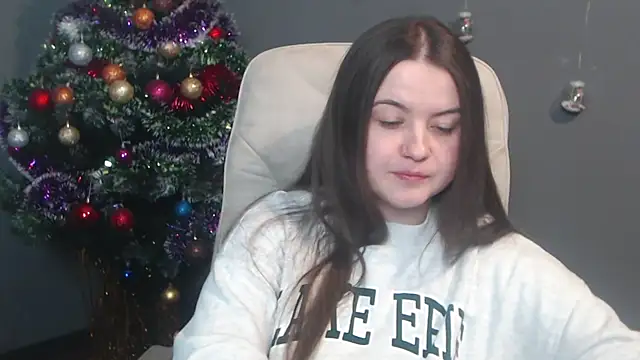 MavkaCute online show from December 17, 7:09 pm