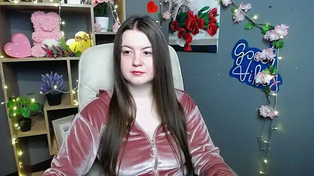 MavkaCute online show from May 25, 6:14 pm
