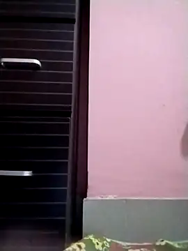 Snapshot of khhlmn chatting on October 5, 6:28 pm khhlmn online show from October 5, 6:28 pm