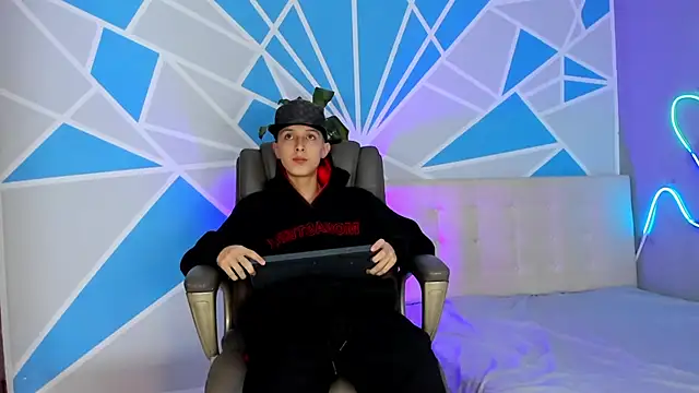 ArthurCox online show from October 12, 5:23 pm