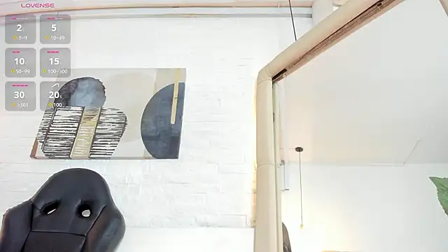 Sarah GothicGirl online show from February 4, 8:14 pm