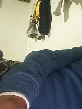 Snapshot of tupha232 chatting on February 21, 5:36 pm tupha232 online show from February 21, 5:36 pm