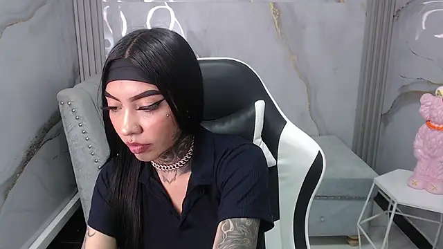 Snapshot of Ashley_Blum_v chatting on October 11, 8:07 pm Ashley Blum v online show from October 11, 8:07 pm