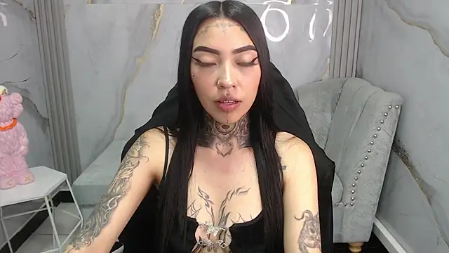 Snapshot of Ashley_Blum_v chatting on October 23, 7:56 pm Ashley Blum v online show from October 23, 7:56 pm