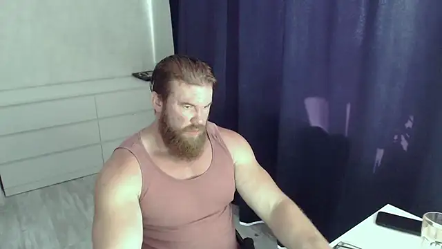 Snapshot of ThorHemsworthRU chatting on July 17, 5:47 am ThorHemsworthRU online show from July 17, 5:47 am