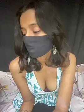 Joy Love Roxie online show from November 11, 7:25 pm