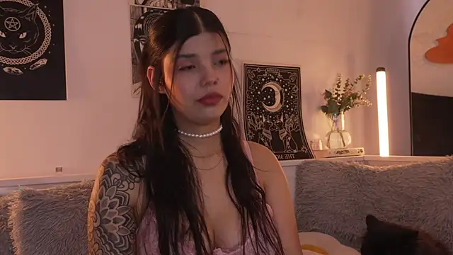 sophieee art online show from September 29, 7:08 pm