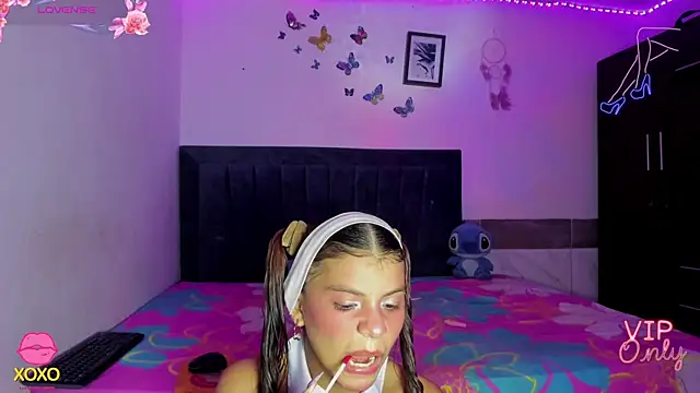 emmie bunny online show from July 13, 12:02 am