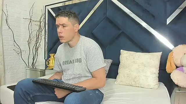 CandyandSteven online show from September 25, 2:48 am