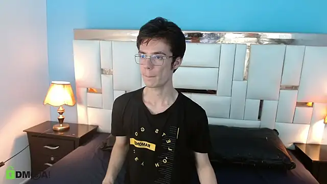 VIKTORNOIR online show from September 24, 10:02 pm