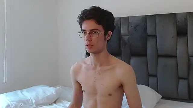 VIKTORNOIR online show from October 1, 12:33 pm