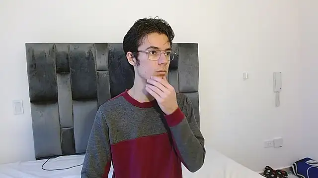 VIKTORNOIR online show from October 10, 12:15 pm