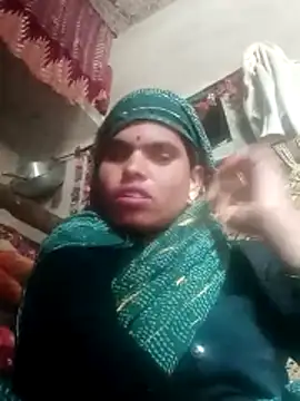 Snapshot of Soniya_pandit chatting on December 5, 9:51 am Soniya pandit online show from December 5, 9:51 am