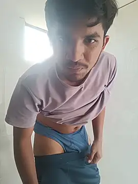 Snapshot of sexofbro chatting on February 25, 8:57 am sexofbro online show from February 25, 8:57 am