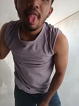 Snapshot of sexofbro chatting on March 20, 8:52 am sexofbro online show from March 20, 8:52 am