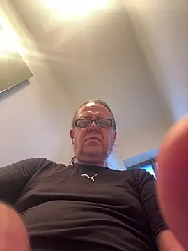 MaxFapper123 online show from June 4, 11:44 pm
