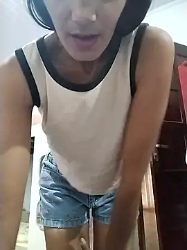 Snapshot of dan_tara chatting on January 15, 3:38 pm dan tara online show from January 15, 3:38 pm