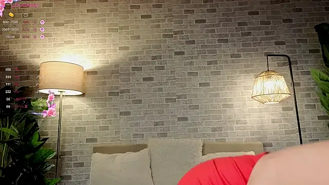 Snapshot of BabyyyLunaX chatting on October 4, 2:20 am BabyyyLunaX online show from October 4, 2:20 am