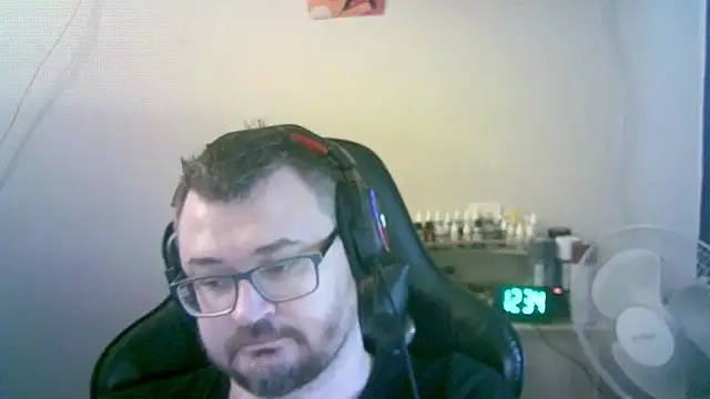 SirAbuser online show from March 19, 9:35 am