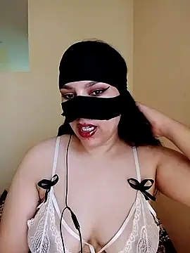 Snapshot of Diva_watine chatting on October 11, 2:04 pm Diva watine online show from October 11, 2:04 pm