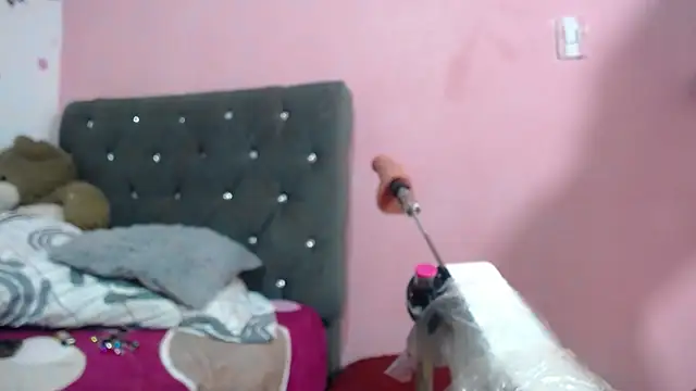 Snapshot of cucha_sexy_hard_69 chatting on November 24, 12:27 pm cucha sexy hard 69 online show from November 24, 12:27 pm