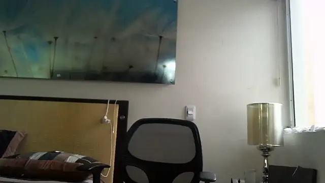 Snapshot of Mirianzapata_1 chatting on March 8, 10:13 pm Mirianzapata 1 online show from March 8, 10:13 pm