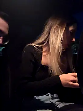 Snapshot of PetiteSecrets chatting on January 16, 5:39 pm PetiteSecrets online show from January 16, 5:39 pm