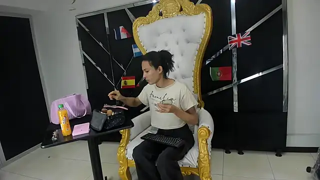 Aisha hotts777 online show from July 15, 7:08 pm